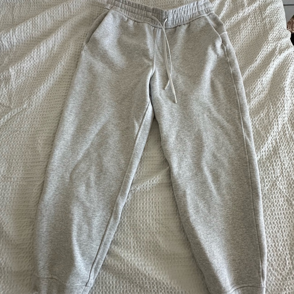Loungeful cropped jogger